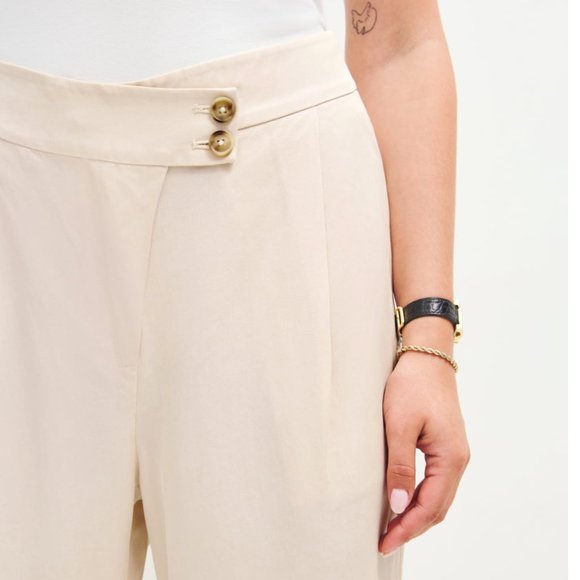 ✨ EUC Reformation Oliver Pant - Oyster - Picture 2 of 6